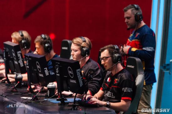 S10冠军人均年薪只有10W+ 我们还能否再看到这样的逆袭夺冠？